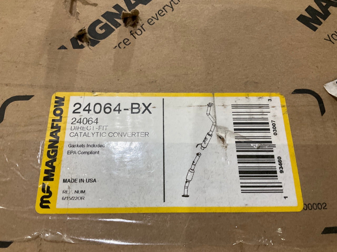 ONE SECTION ONLY AS SHOWN - Magnaflow 24064 Catalytic Converter 00-05 Celica