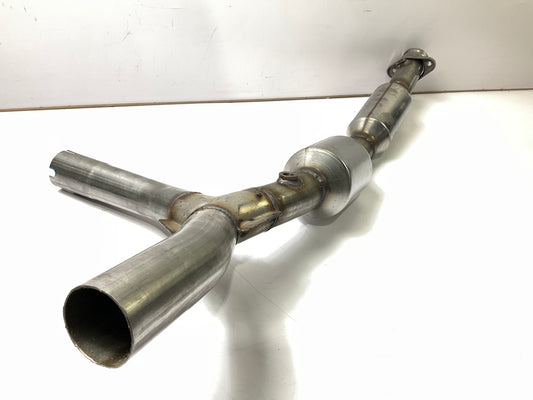 Magnaflow 24308 RIGHT Direct-fit Catalytic Converter - 05-07 Ford E150 E250 4.6L