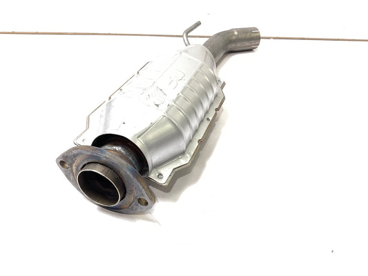 Magnaflow 93269 Direct-Fit Catalytic Converter - 1997-99 ES300, 97-01 Camry 3.0L
