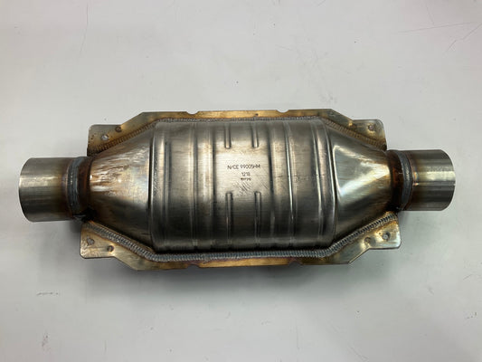 Magnaflow 99005HM Universal EPA Compliant Catalytic Converter 2.25'' Inlet/Outlet