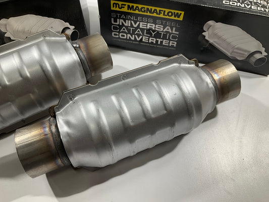 (2) Magnaflow 99206HM Universal EPA Compliant Catalytic Converter 2.50'' In/Out