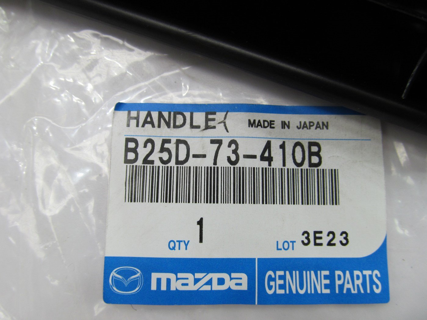 New Genuine Left Rear Outer Door Handle Black OEM For 1999-2003 Mazda Protege