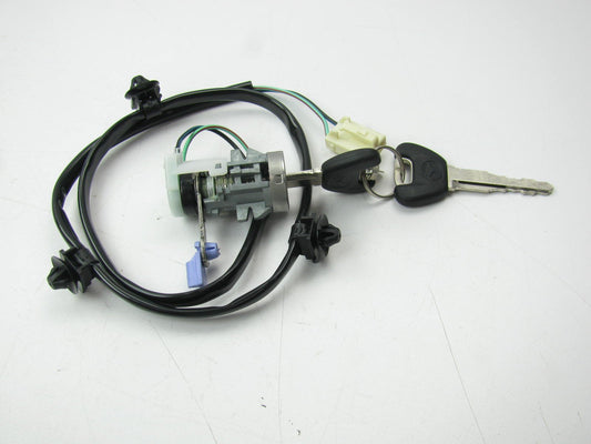 Right Passengers Side Door Lock Cylinder W/ 2 Keys OEM 2000-2001 Mazda MPV