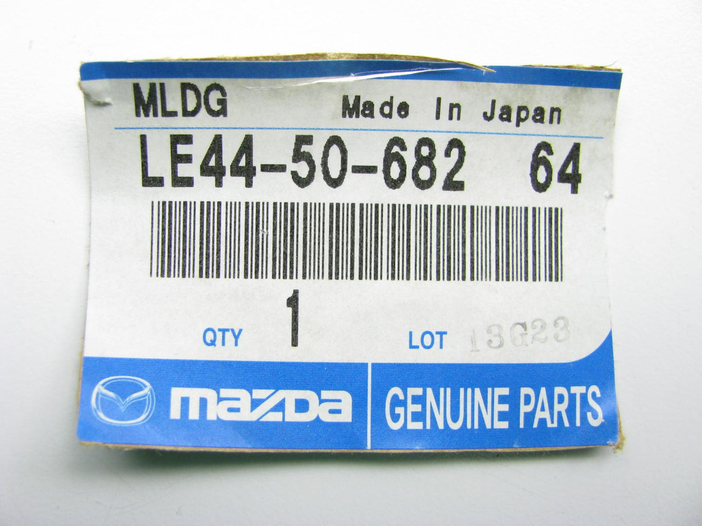NEW GENUINE Right Side Body Molding Protector Strip OEM For 2004-2006 Mazda MPV