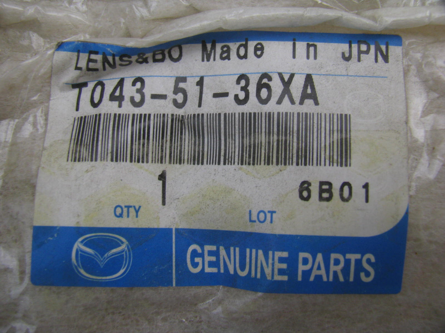 NEW - OEM Mazda T043-51-36XA Front Left Bumper Side Marker Light 99-00 Millenia