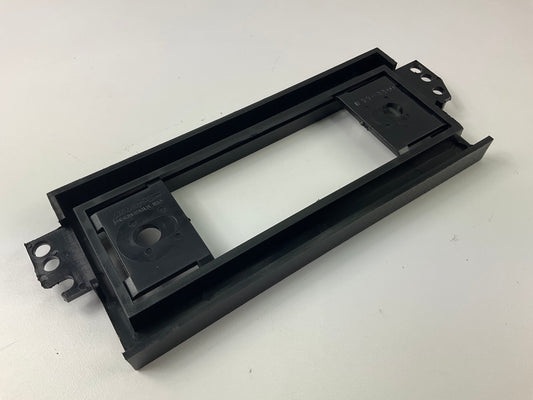 Metra 99-3300 Single-DIN Radio Stereo Installation Kit