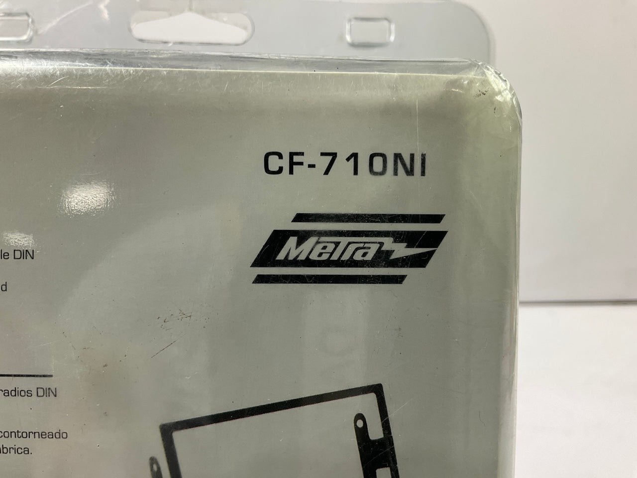 Metra CF-710NI Radio Stereo Installation Kit, Double DIN