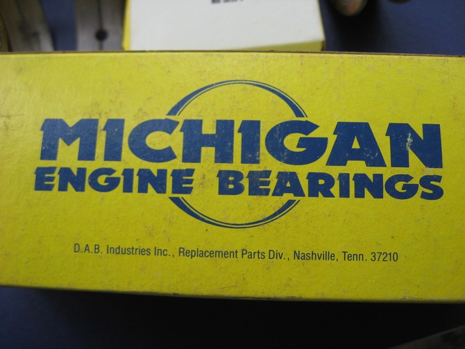 Michigan 2025P Main Bearings STD Size For Chrysler 413 440 RB Big Block V8