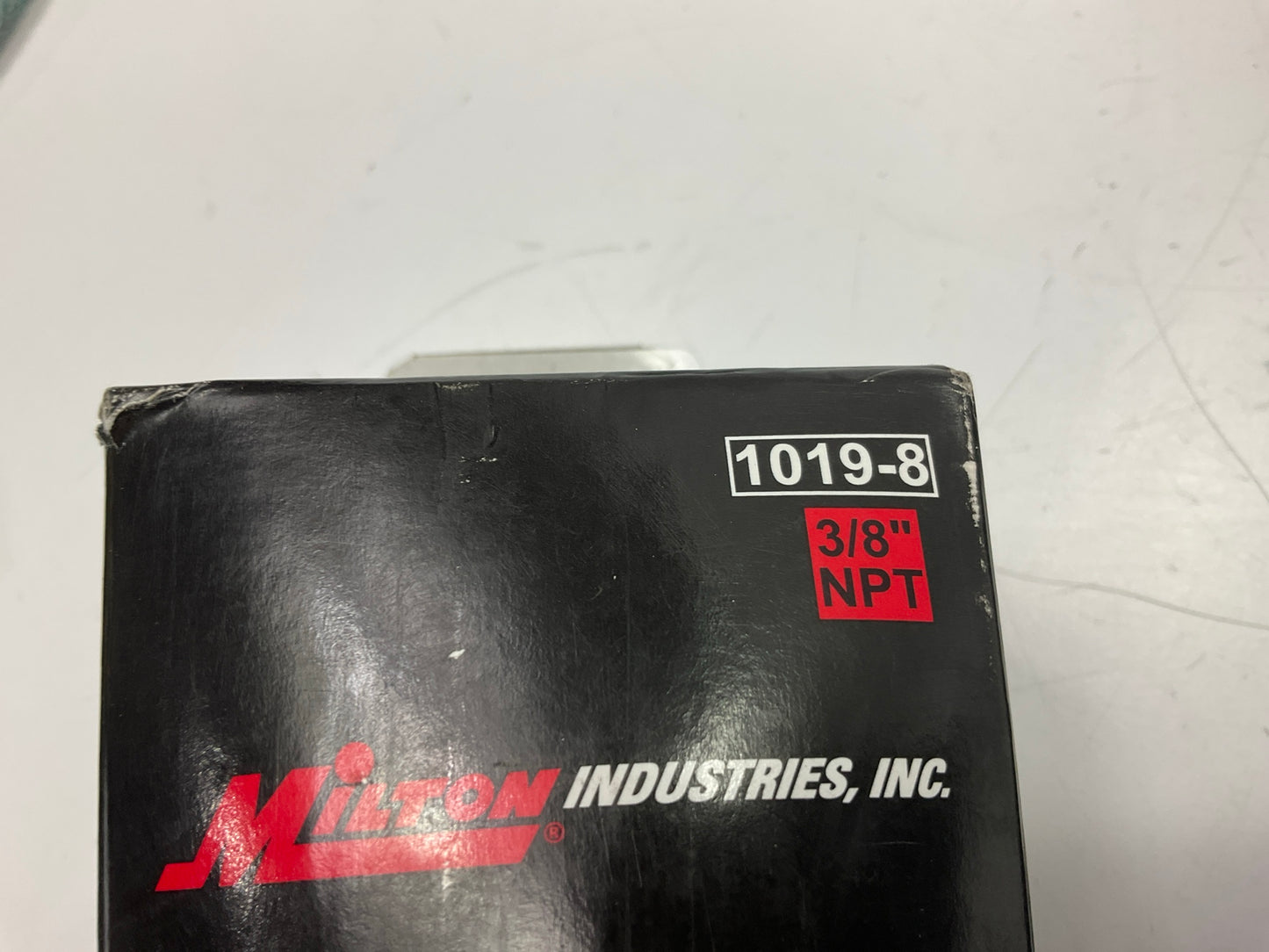 Milton 1019-8 3/8'' NPT Metal FRL Filter