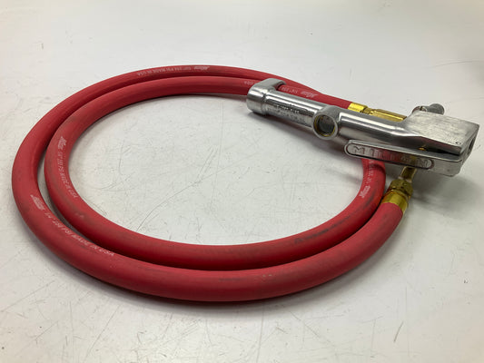 Milton 501 Dual Head Straight Chuck Inflator Gauge , Red, Made In USA
