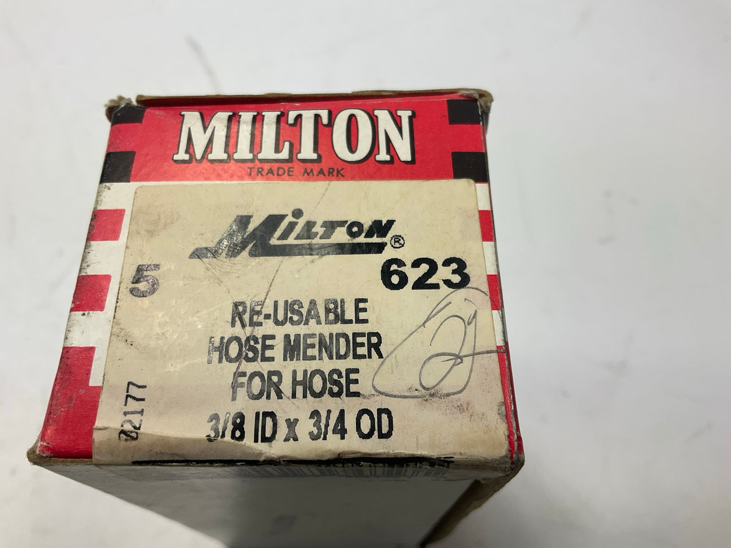 (2) Milton 623 Hose Mender Fittings Reusable Mender, For 3/8'' ID X 3/4'' OD Hose