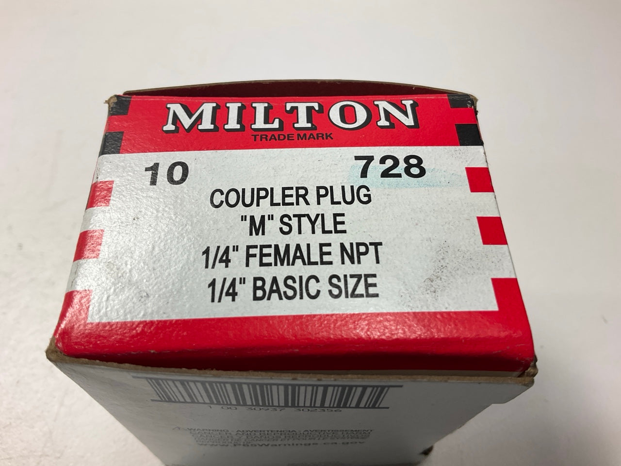 Milton 728 1/4'' FNPT M Style Plug 1/4'' Female NPT - Pack Of 10