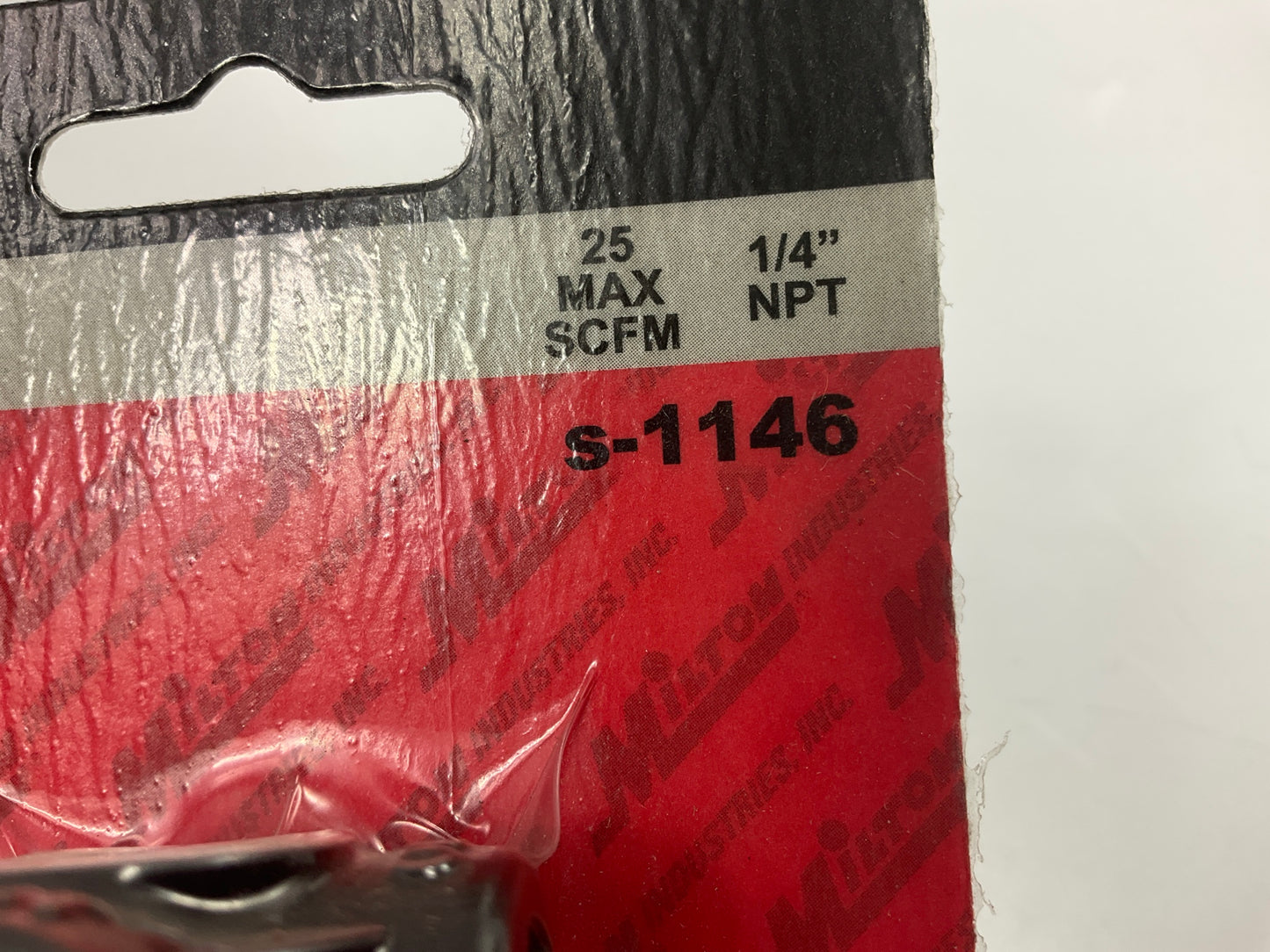 Milton S-1146 1/4'' NPT Mini Low Pressure Air Regulator