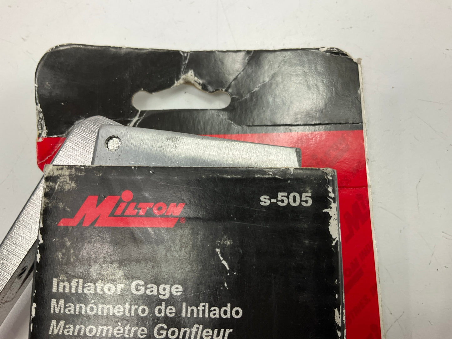 Milton S505 Tire Inflator Gauge With Ball Foot Chuck 10 To 160 PSI, Made In USA