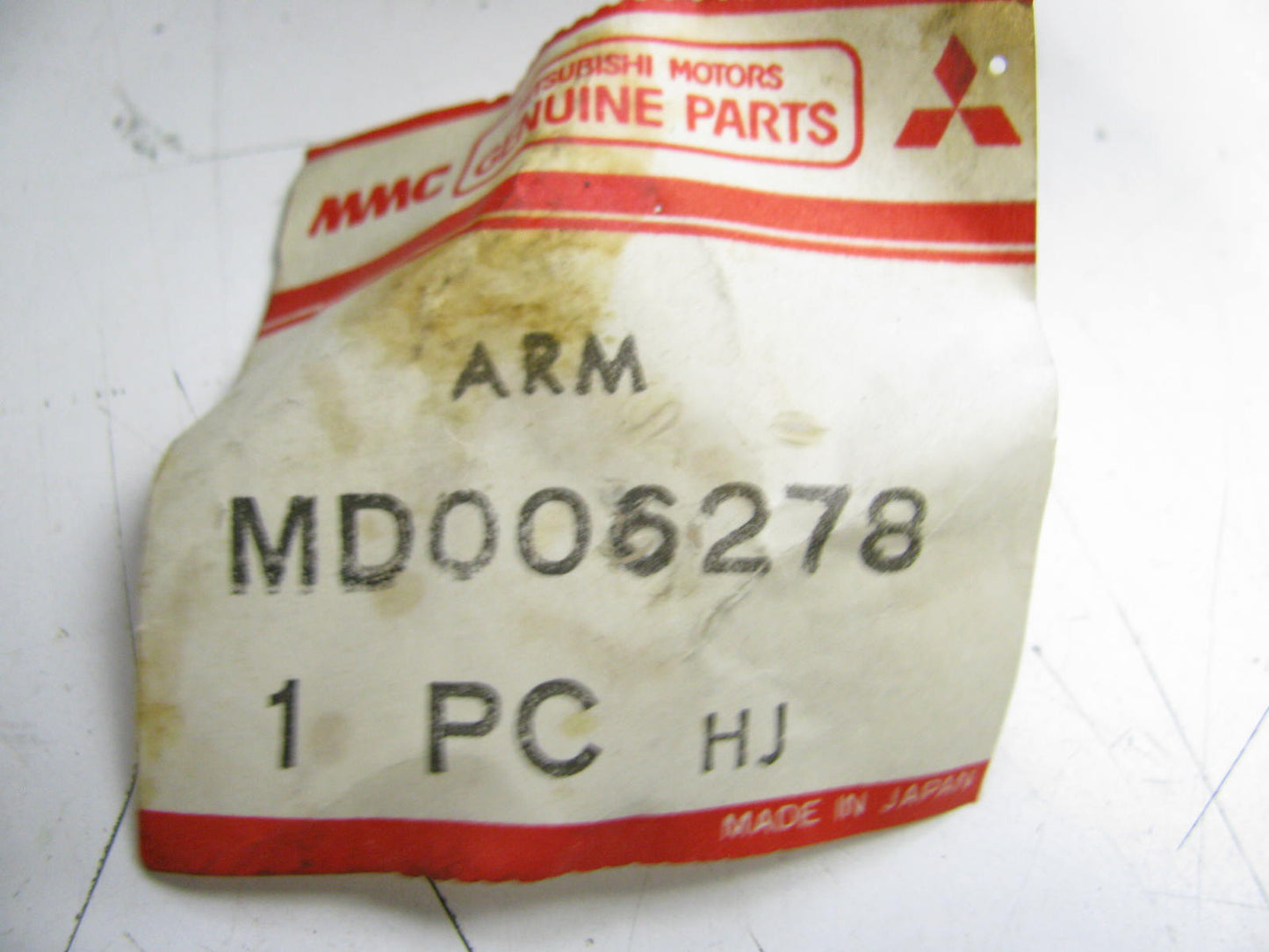 NEW GENUINE Engine Rocker Arm OEM For Mitsubishi MD006278