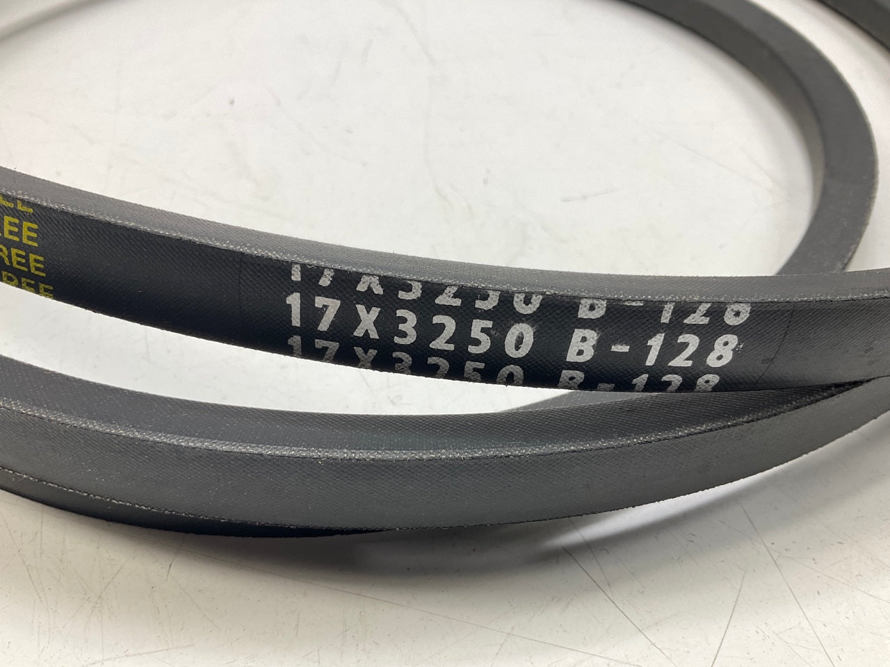 Mitsuboshi B-128 Industrial Accessory Drive Belt - 21/32'' X 131''