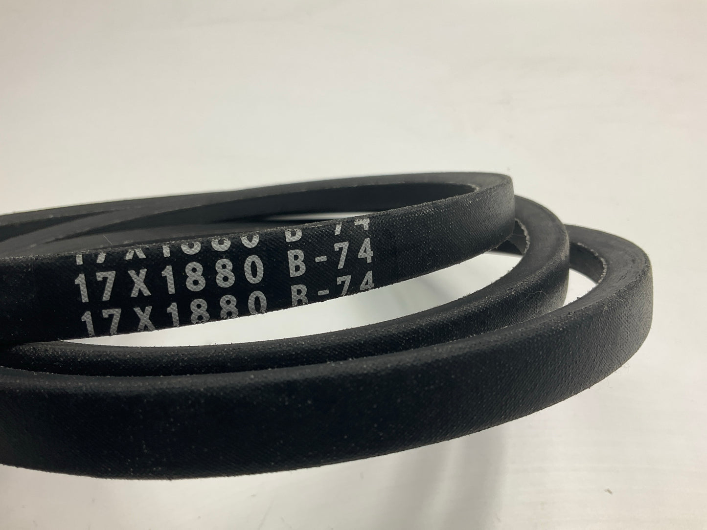 Mitsuboshi B-74 Industrial Accessory Drive Belt - 5/8'' X 77''