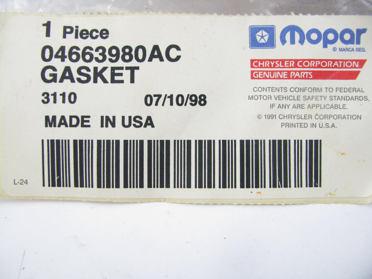 NEW GENUINE 4663980AC Right Valve Cover Gasket For 1998-2010 Chrysler 2.7L