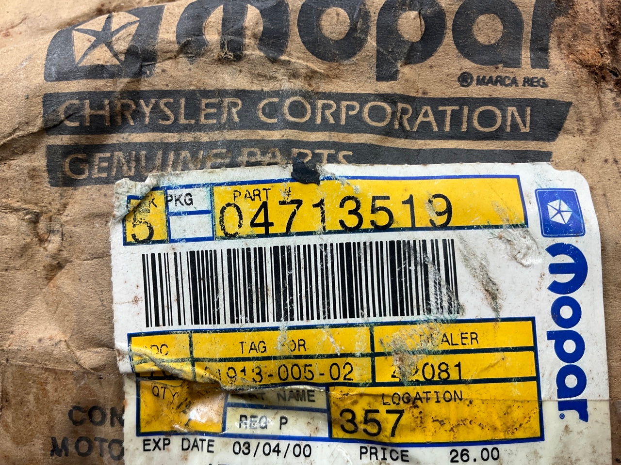 NOS OEM Mopar 4713519 Front Left Manual Window Regulator