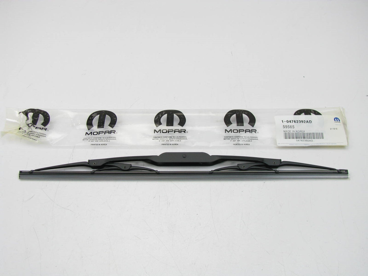 NEW - OEM 4762392AD Windshield Wiper Blade - 18'', 9mm J-Hook Trico For Mopar