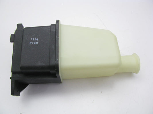NEW - OEM 4772456AD Power Steering Reservoir Bottle W/O Cap