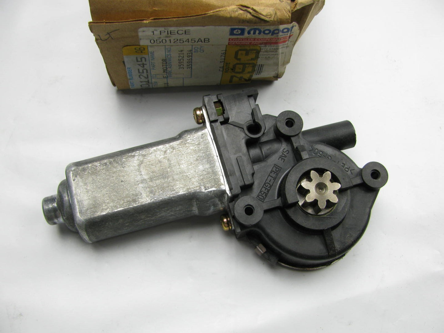 FRONT LEFT OEM 5012545AB Power Window Motor - For 1999-2000 300M LHS Intrepid