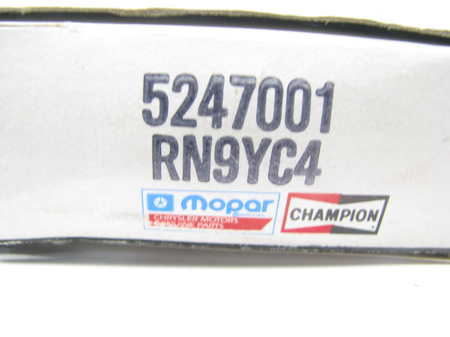 (4) NEW - OEM 5247001Champion Copper Plus Spark Plugs RN9YC4 For Mopar