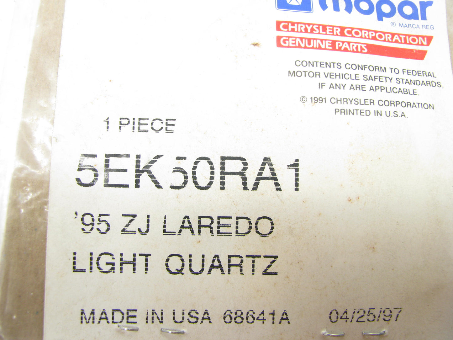 NEW 5EK50RA1 FRONT Fender ''LAREDO'' Decal For 95 Jeep ZJ Grand Cherokee Laredo