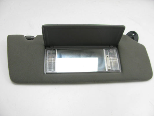 NEW - OEM MOPAR 5FC36RD5 RIGHT Sun Visor W/ Mirror For 1994-1995 Grand Cherokee