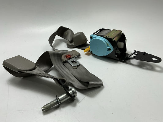 Damaged Plastic Mopar 5GD601L5AC Front Right Seat Belt For 99-04 Grand Cherokee