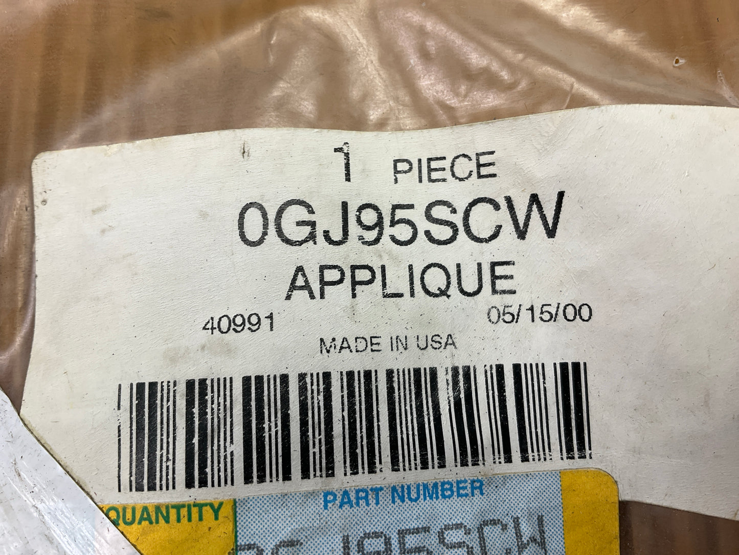 NEW Lower Quarter Panel Left Moulding Applique For 96-97 Chrysler Town & Country