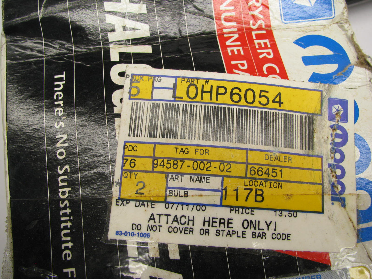 NEW GENUINE OEM For Mopar L0HP6054 Sealed Beam Headlight Headlamp