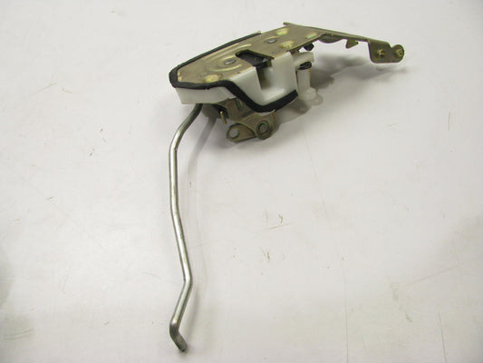 NEW Mopar MB830412 Front Right Manual Door Lock Latch OEM For 93-94 Colt, Mirage