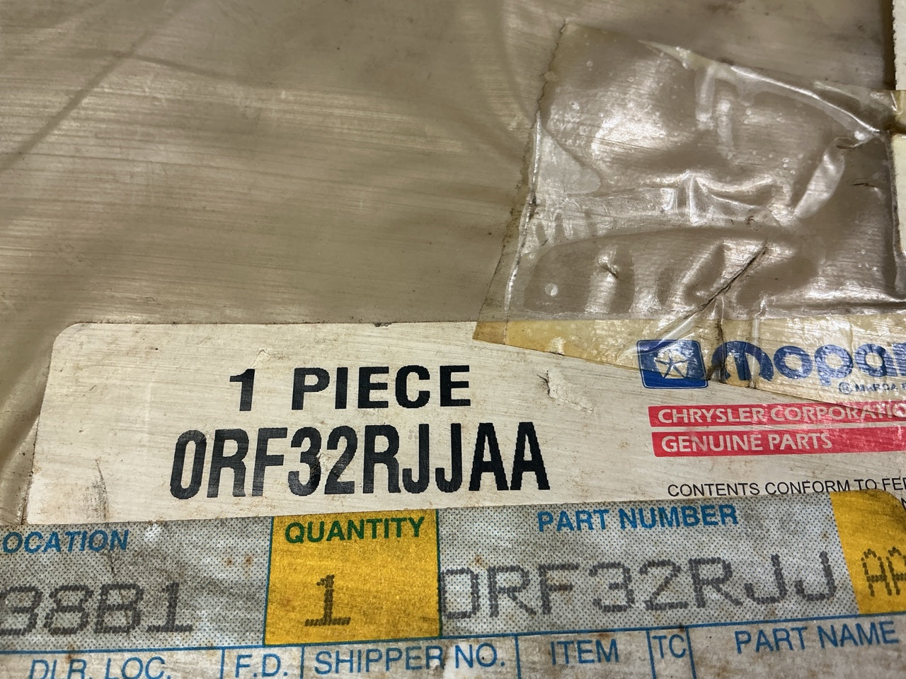 Mopar RF32RJJAA Right Sun Visor ''Silverfern'' OEM For 1996-1999 Chrysler Minivan