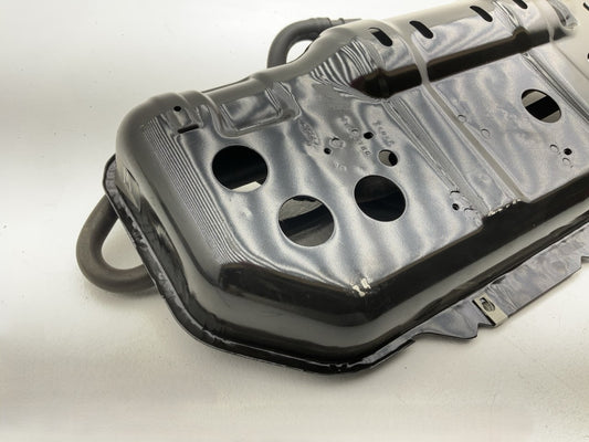 Motorcraft CX-2141 Charcoal Fuel Vapor Canister For 2005-2007 Ford Mustang
