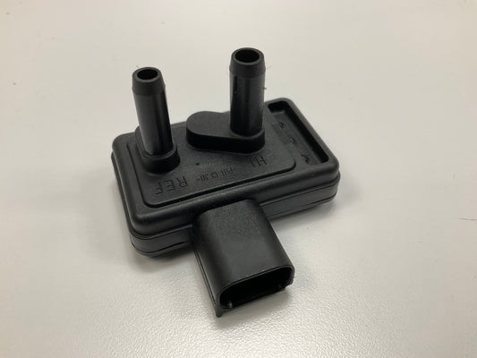 Motorcraft DPFE-4 Exhaust Gas Recirculation (EGR) Pressure Sensor, 4U7Z-9J460-AA