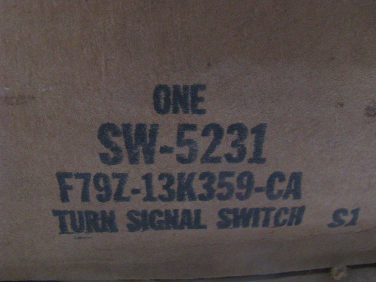 NEW OEM Motorcraft SW-5231 Wiper Turn Signal Switch Ford # F79B-13K359-CA