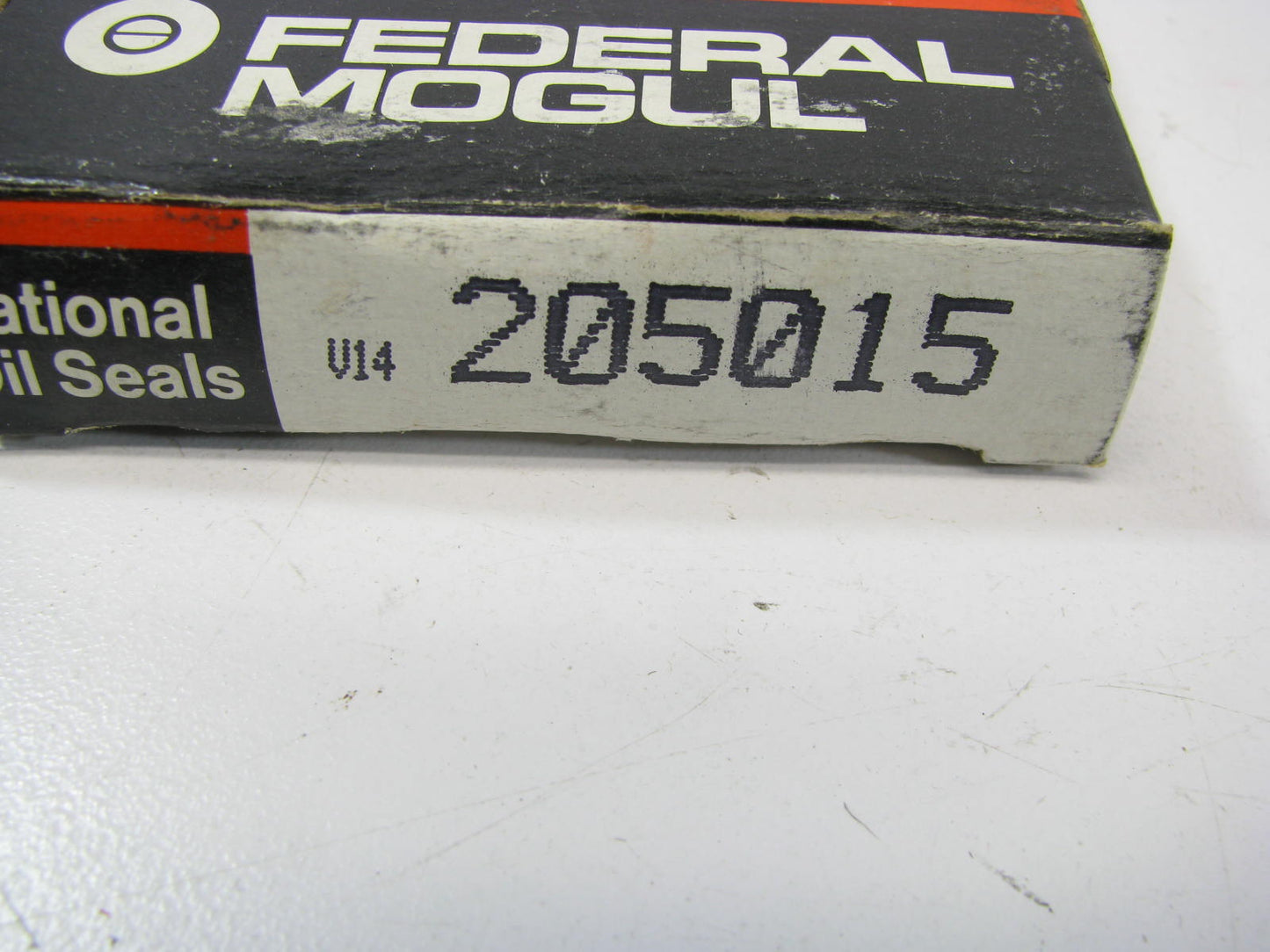 National 205015 Oil Seal - 2.566'' OD X 1.750'' ID X 0.500'' Wide