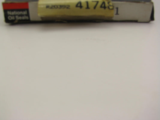 National 417481 Oil Seal - 3.750'' OD X 2.562'' ID X 0.375'' Wide