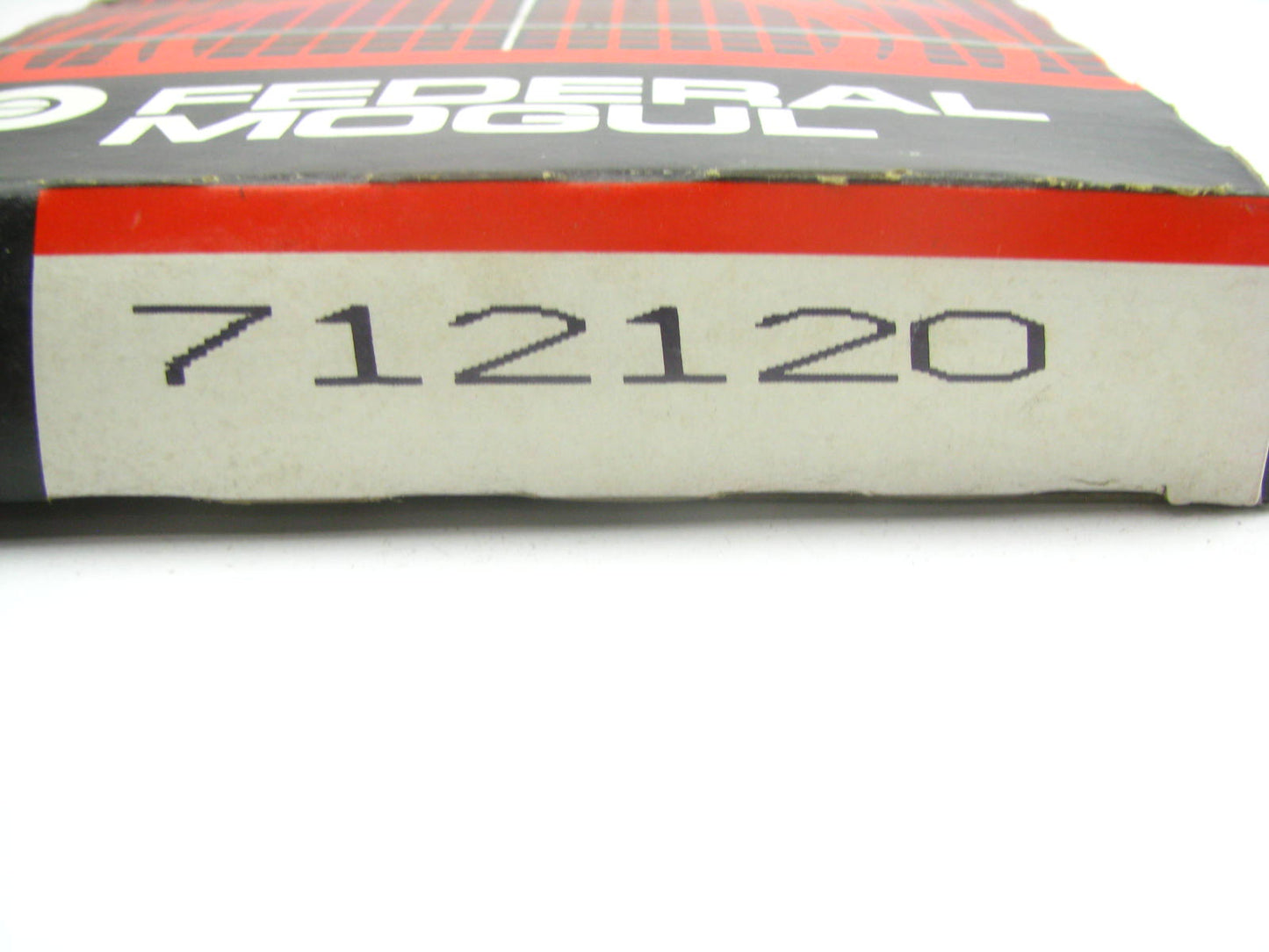 National 712120 Industrial Oil Seal - 3.953'' OD X 3.150'' ID X 0.512'' Wide