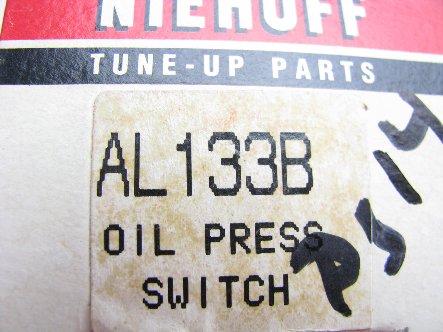 Niehoff AL133B Engine Oil Pressure Sender Switch