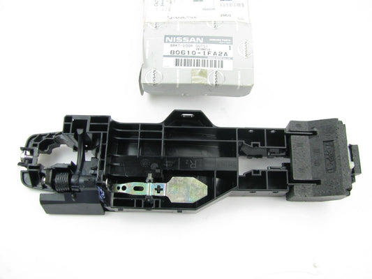 Rear Right (Passengers Side Rear) Exterior Door Handle Base OEM For 2010-14 Cube