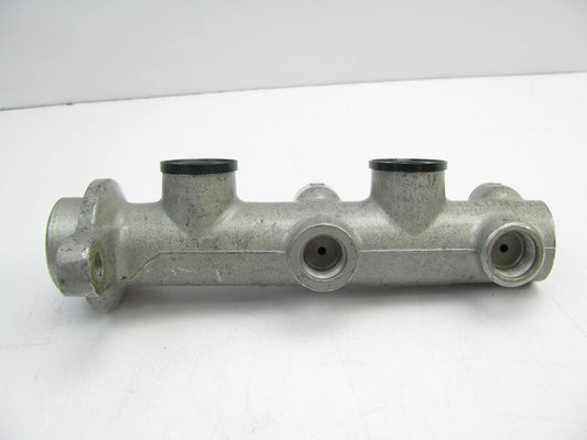 Oem Remanufacturing M2567 Reman Brake Master Cylinder W/O Reservoir