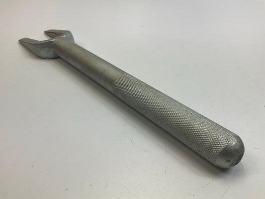 USED #23 OEM Tools 27021 Pickle Fork Ball Joint Separator, 1-1/8/'' Opening, 12''