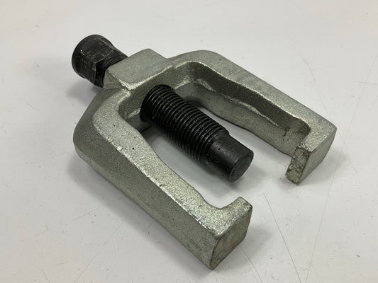 USED #21 - OEM TOOLS 27022 Tie Rod / Pitman Arm Puller Tool
