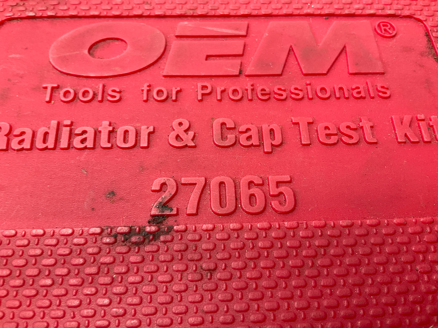 USED #29 - OEM TOOLS 27065 Radiator And Cap Tool Test Kit