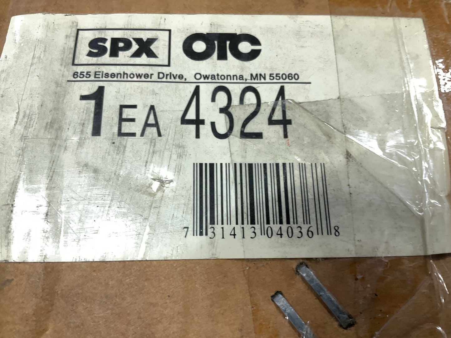 Missing Both Chains - OTC 4324 Stinger 1100 Lbs Capacity Engine Support Bar