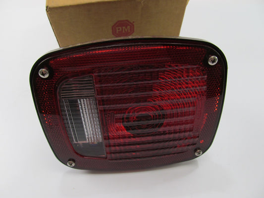 Peterson Manufacturing 445 Universal Stud-mount Combination Tail Light Lamp