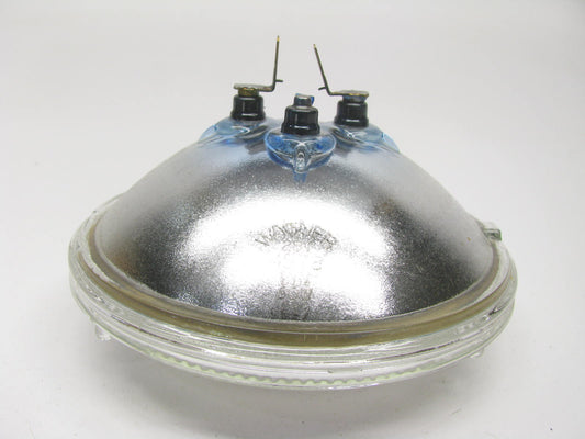 (x2) Philips 4578 - 60w 28v PAR46 Sealed Beam Aviation Light Bulb