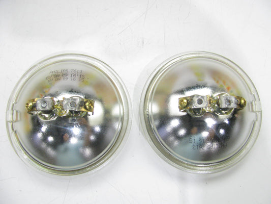 (2) Philips 7613C1 Sealed Beam Lamp Light Bulbs 6V 8W